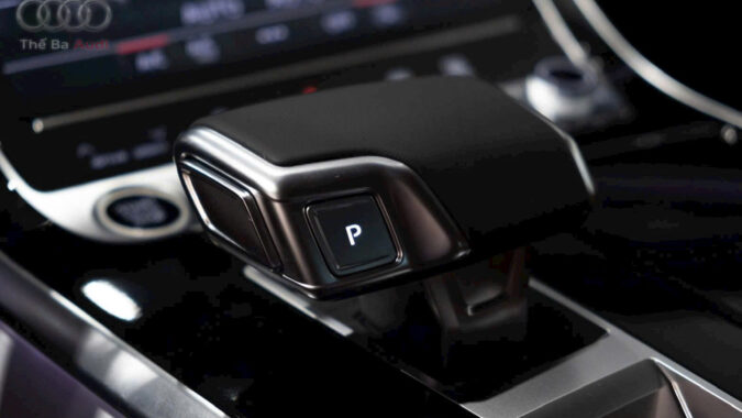 Cần số Audi Q8