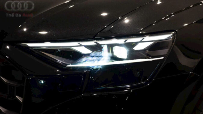 Đèn pha Audi Q8