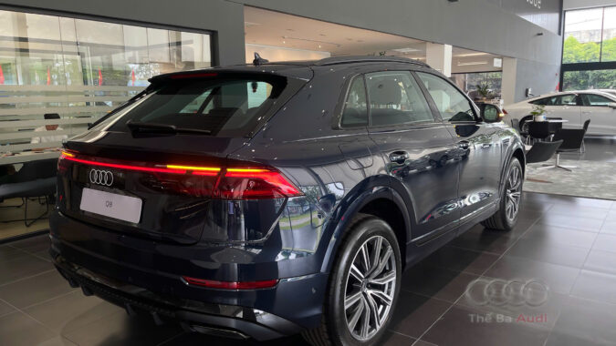 Thiết kế đuôi xe Audi Q8