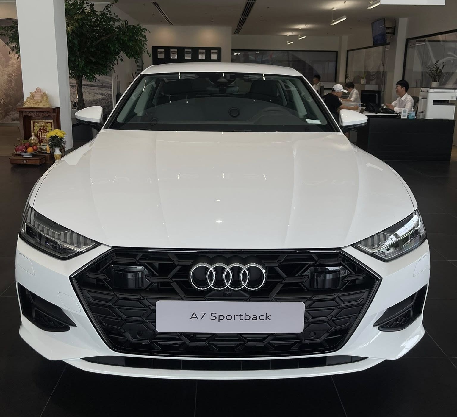 Đầu xe Audi A7